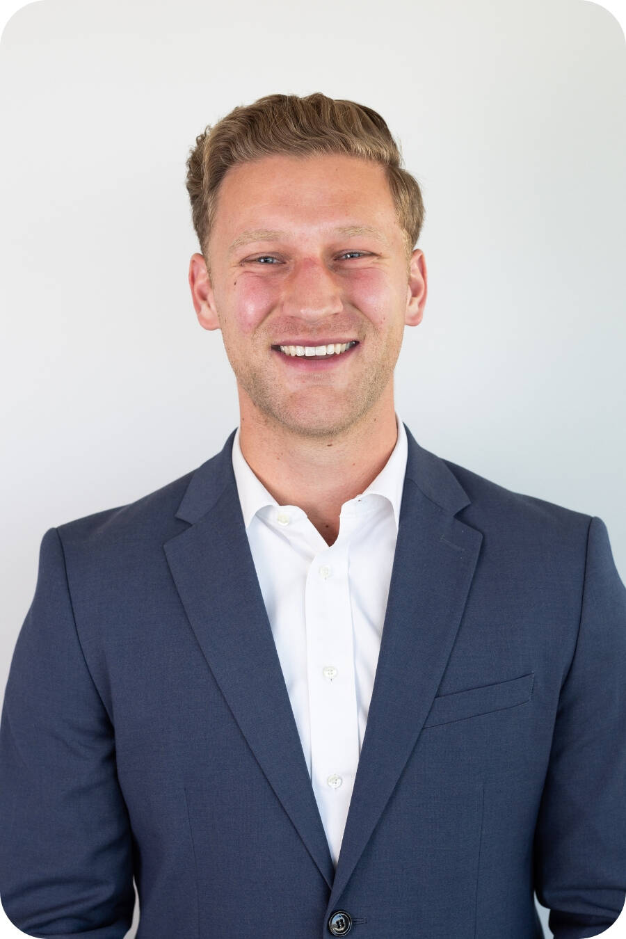 Landon Klausing Headshot